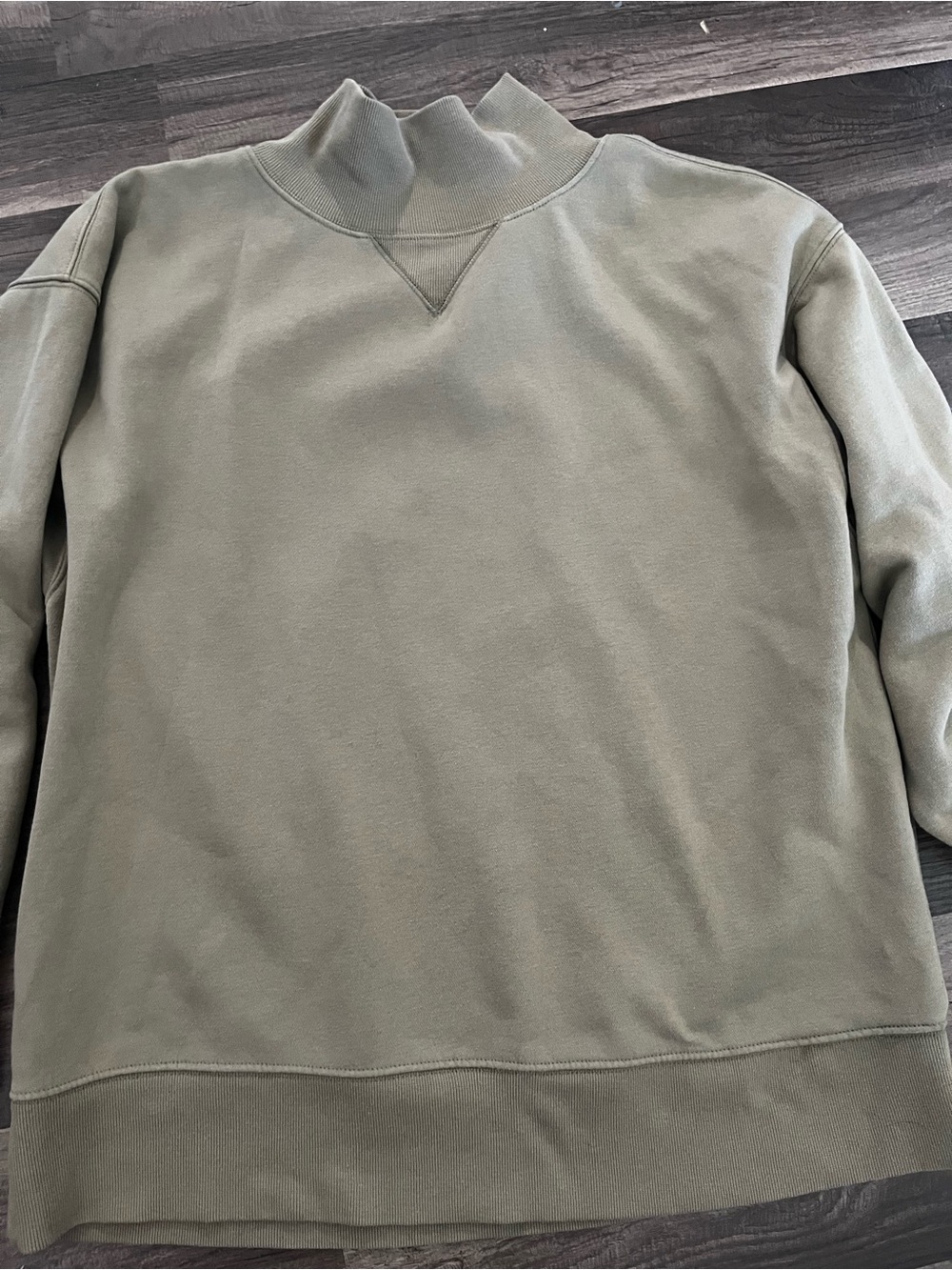 Universal Thread Sage Green Women's Mock Neck Sweatshirt